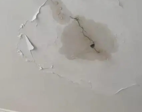 茅箭阳台漏水维修公司分享下屋面防水工程质量问题原因分析